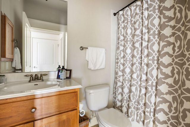 6712 Lantern View DR 302, Jonestown, TX 78645