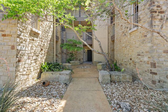 6712 Lantern View DR 302, Jonestown, TX 78645