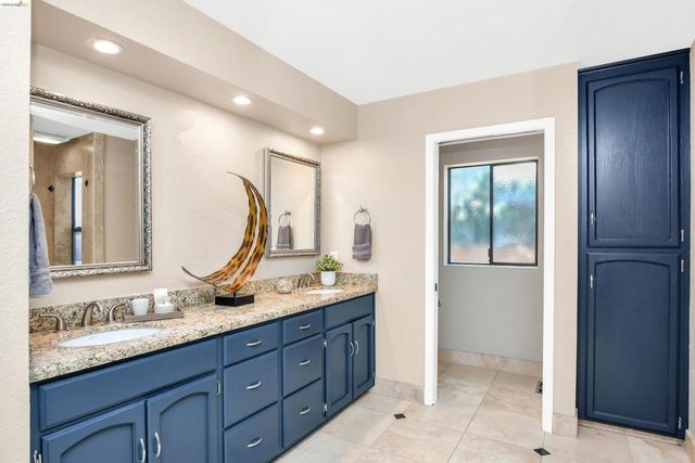 5761 Salmon Ct, Discovery Bay, CA 94505