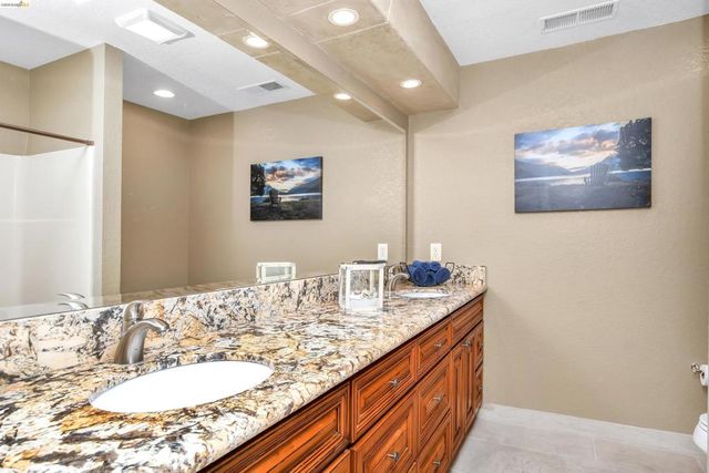5761 Salmon Ct, Discovery Bay, CA 94505
