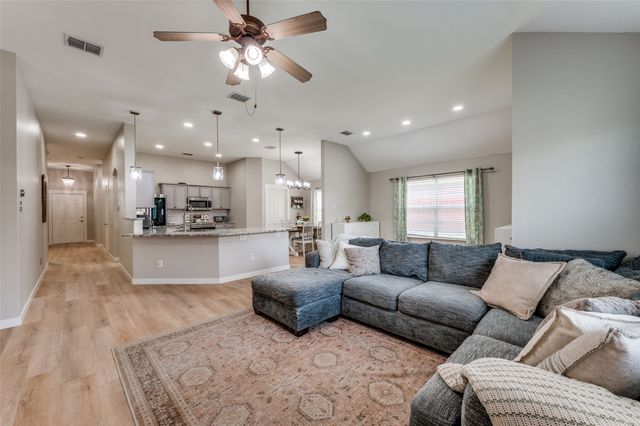 2820 Saddlebred Trail, Celina, TX 75009
