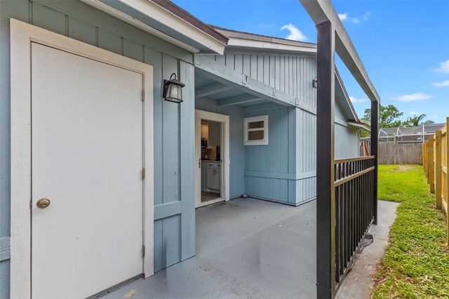 15917 COUNTRY FARM PLACE, Tampa, FL 33624