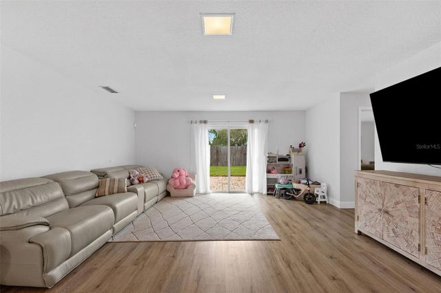 15917 COUNTRY FARM PLACE, Tampa, FL 33624
