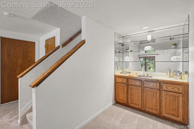 5733 Leeward Court 51, Independence Charter Township, MI 48346