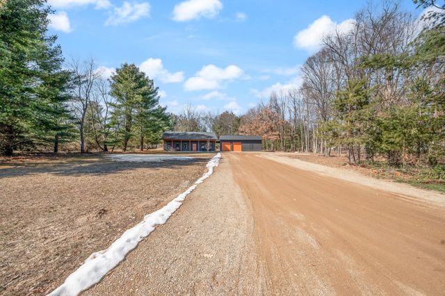 6349 Kilkenny Drive, Morton Twp, MI 49346