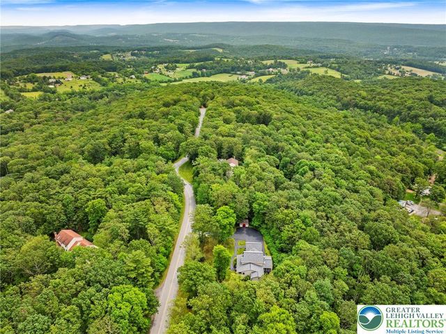 218 Evergreen Court, Ross Twp, PA 18353