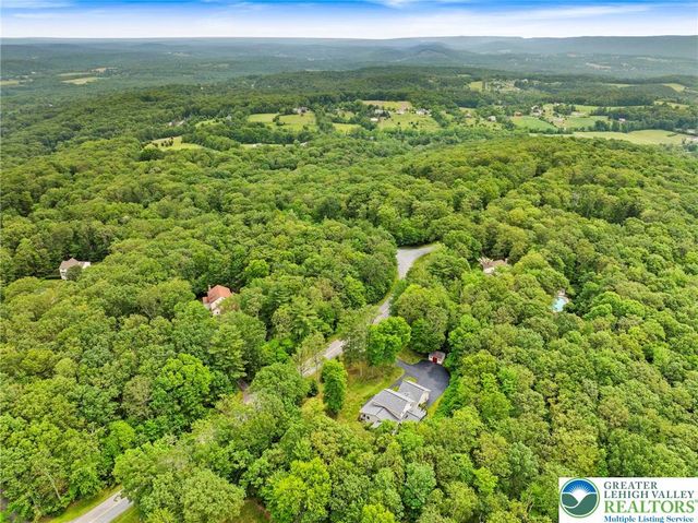 218 Evergreen Court, Ross Twp, PA 18353