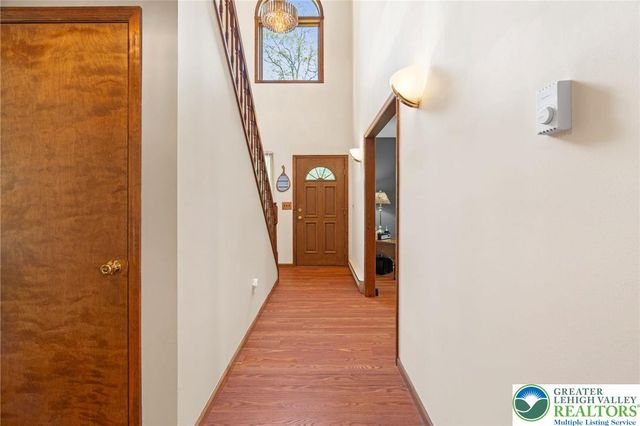 218 Evergreen Court, Ross Twp, PA 18353