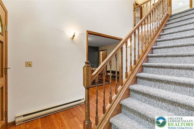 218 Evergreen Court, Ross Twp, PA 18353