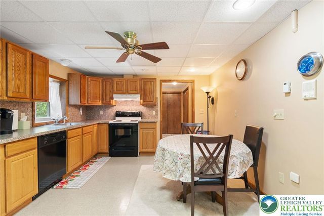 218 Evergreen Court, Ross Twp, PA 18353