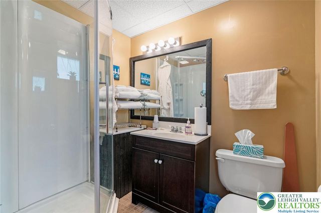 218 Evergreen Court, Ross Twp, PA 18353