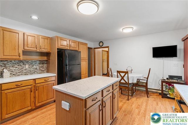 218 Evergreen Court, Ross Twp, PA 18353