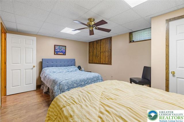 218 Evergreen Court, Ross Twp, PA 18353