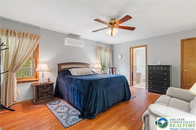 218 Evergreen Court, Ross Twp, PA 18353