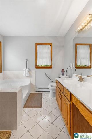 218 Evergreen Court, Ross Twp, PA 18353