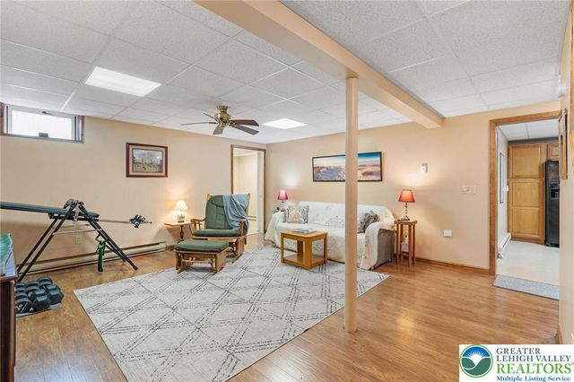218 Evergreen Court, Ross Twp, PA 18353