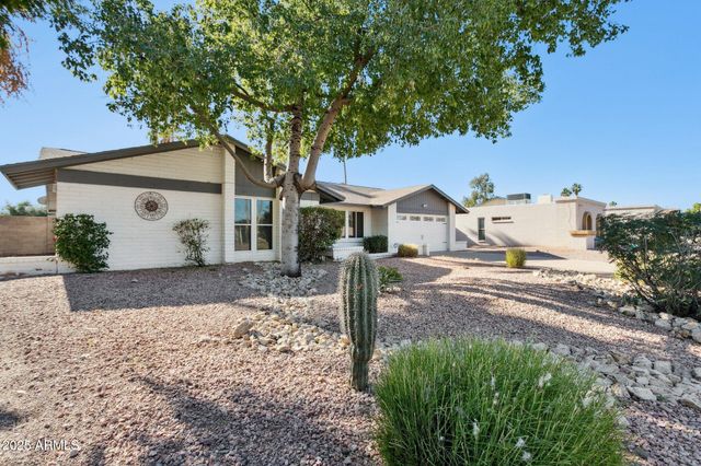 4915 E EVERETT Drive, Scottsdale, AZ 85254