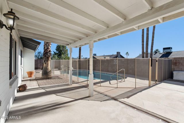 4915 E EVERETT Drive, Scottsdale, AZ 85254