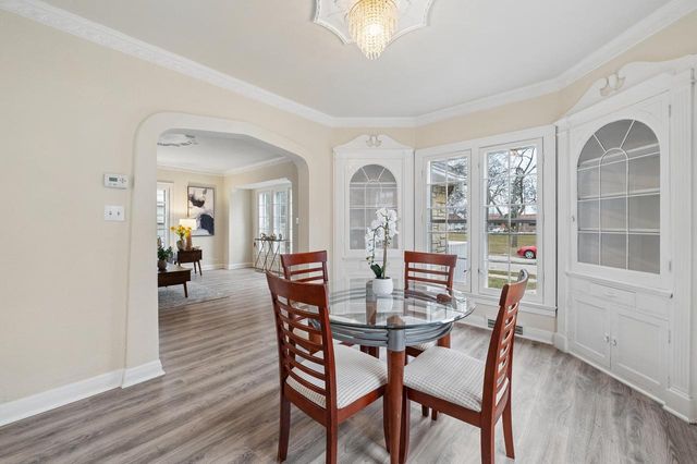 4045 N Montreal STREET, Milwaukee, WI 53216