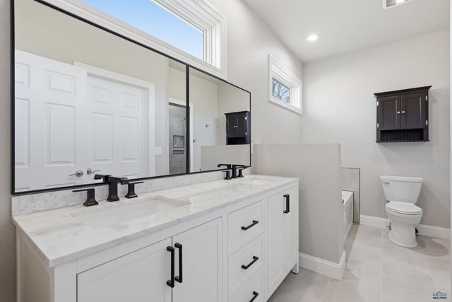 6709 MUIRFIELD DR, Rapid City, SD 57702