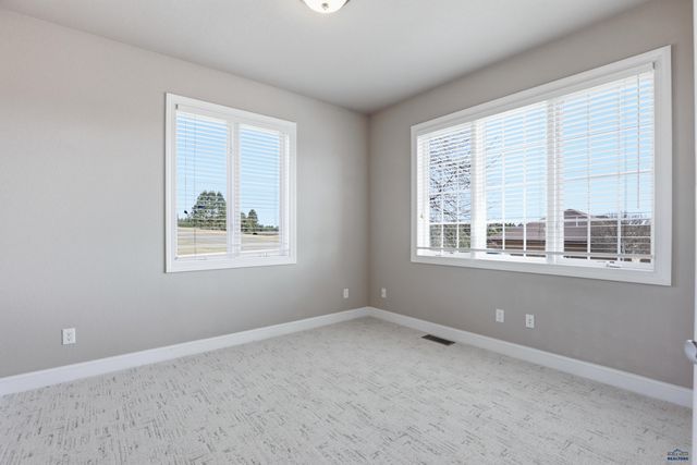 6709 MUIRFIELD DR, Rapid City, SD 57702