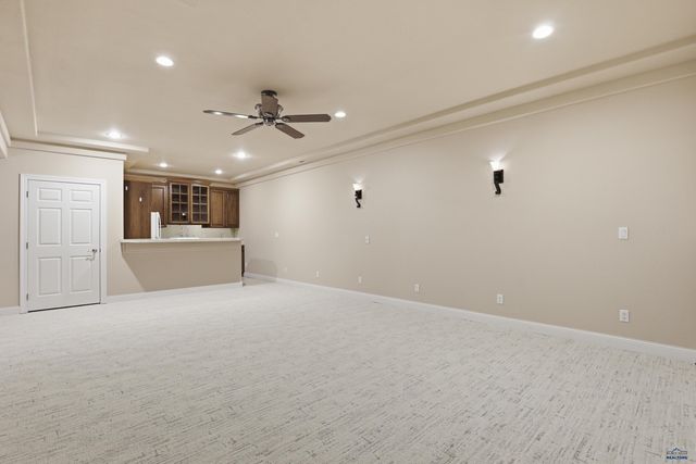 6709 MUIRFIELD DR, Rapid City, SD 57702