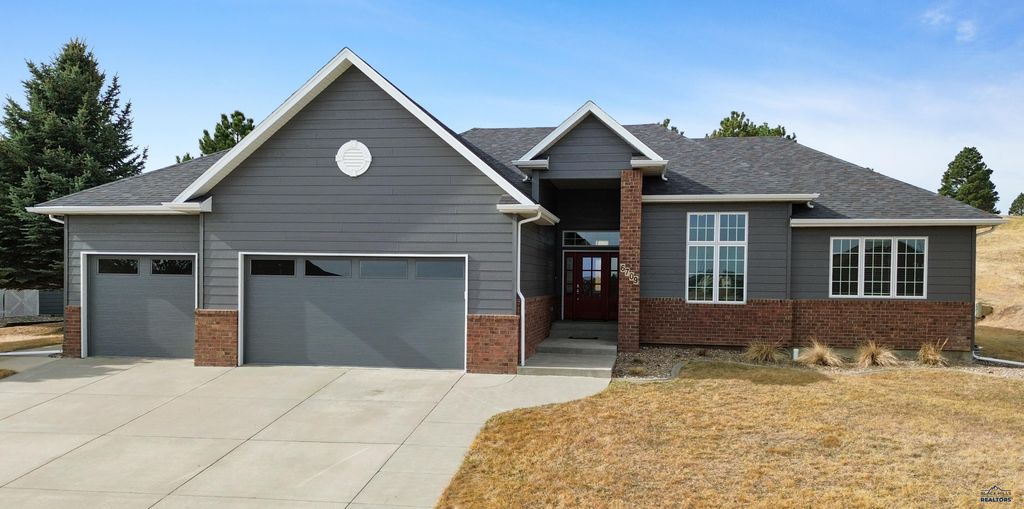 6709 MUIRFIELD DR, Rapid City, SD 57702