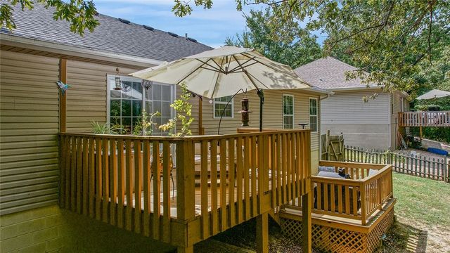 9 Reighton Drive, Bella Vista, AR 72714