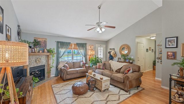 9 Reighton Drive, Bella Vista, AR 72714