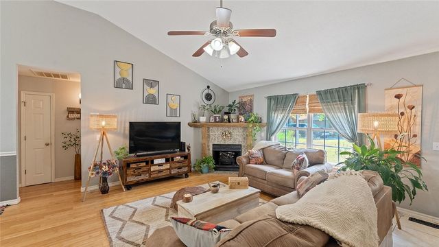 9 Reighton Drive, Bella Vista, AR 72714