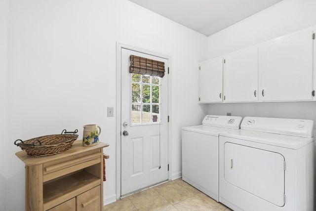 7305 River Park Dr, Nashville, TN 37221