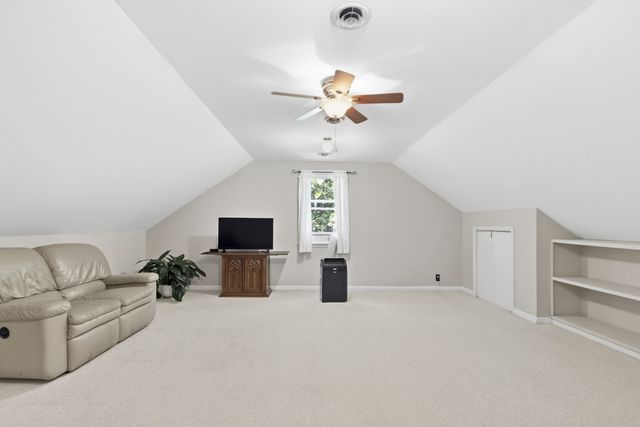 7305 River Park Dr, Nashville, TN 37221
