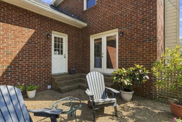 7305 River Park Dr, Nashville, TN 37221