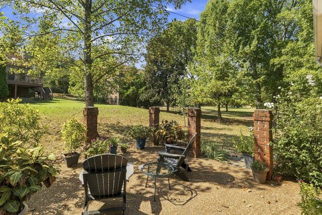 7305 River Park Dr, Nashville, TN 37221
