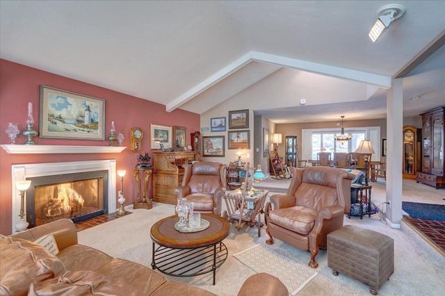 1816 Eastwood Avenue, Janesville, WI 53545