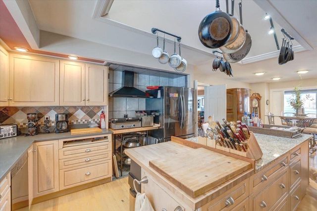 1816 Eastwood Avenue, Janesville, WI 53545