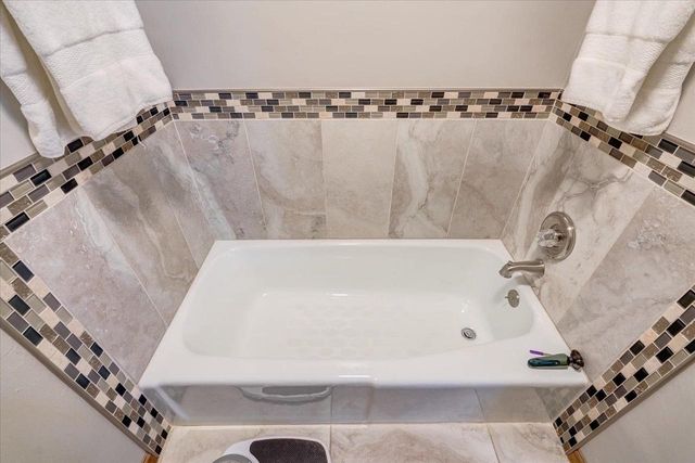 1816 Eastwood Avenue, Janesville, WI 53545