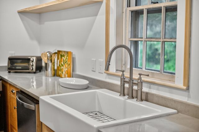 120 Ocean View Avenue, Cotuit, MA 02635
