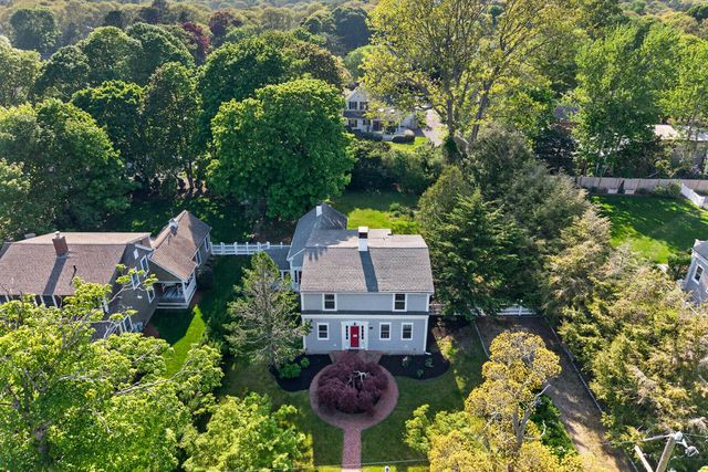 120 Ocean View Avenue, Cotuit, MA 02635