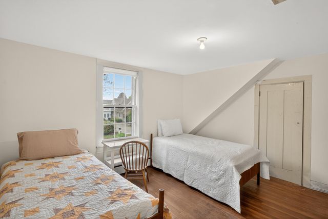 120 Ocean View Avenue, Cotuit, MA 02635