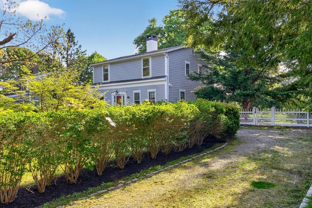 120 Ocean View Avenue, Cotuit, MA 02635