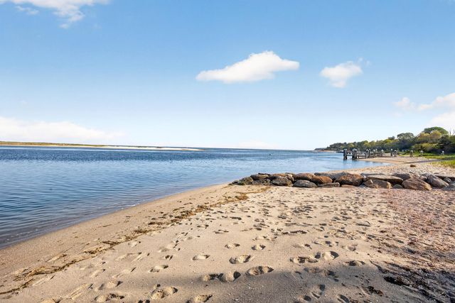 120 Ocean View Avenue, Cotuit, MA 02635