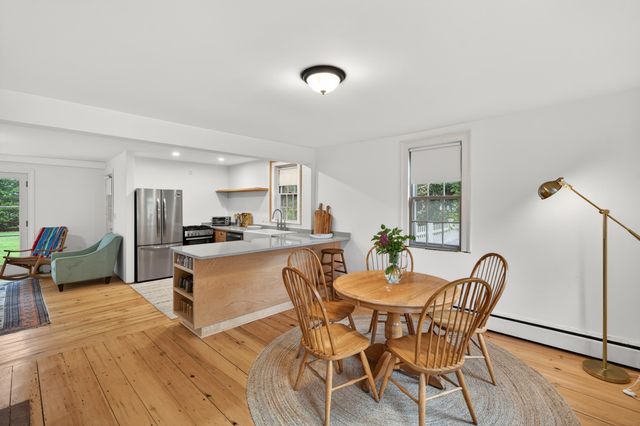 120 Ocean View Avenue, Cotuit, MA 02635