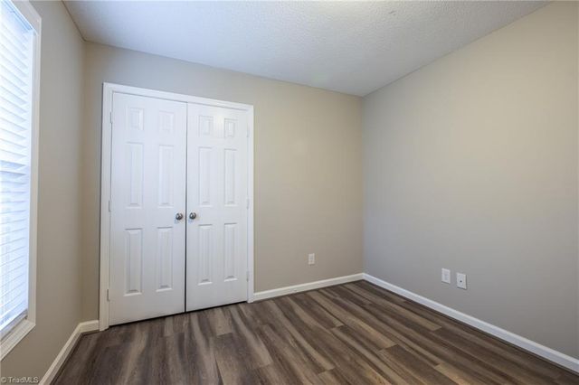 827 Banner Oak Court, Greensboro, NC 27406