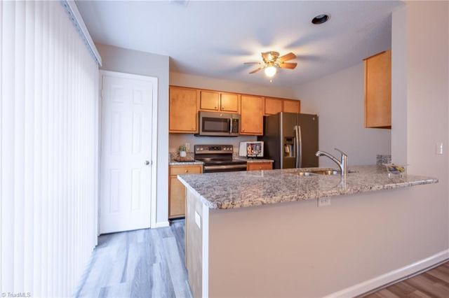 827 Banner Oak Court, Greensboro, NC 27406