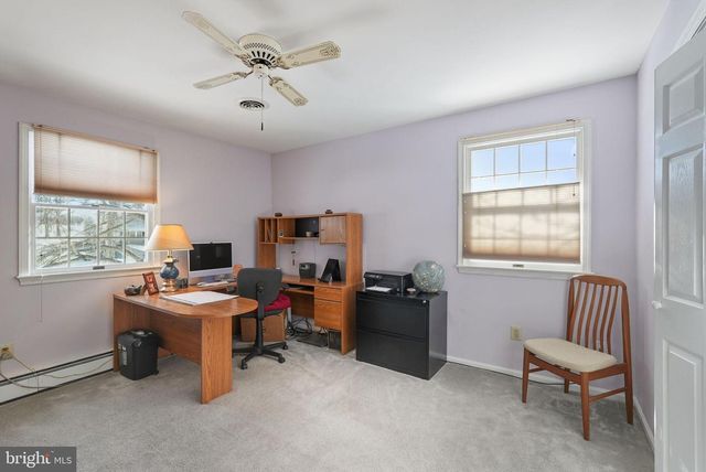 5 BROOK LN, Chalfont, PA 18914