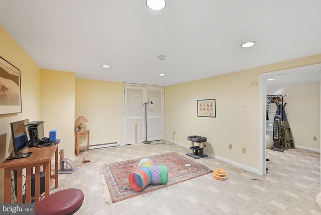 5 BROOK LN, Chalfont, PA 18914