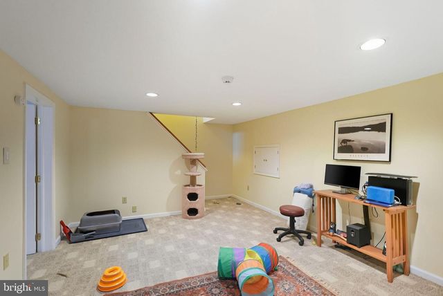 5 BROOK LN, Chalfont, PA 18914