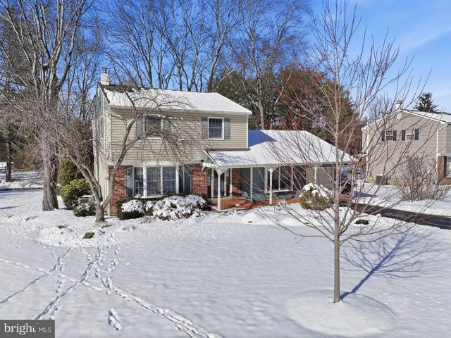 5 BROOK LN, Chalfont, PA 18914