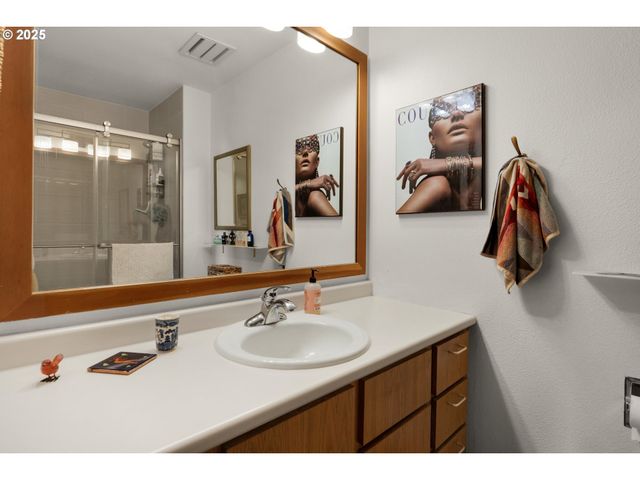 353 N BREAKER POINT Dr, Cannon Beach, OR 97110